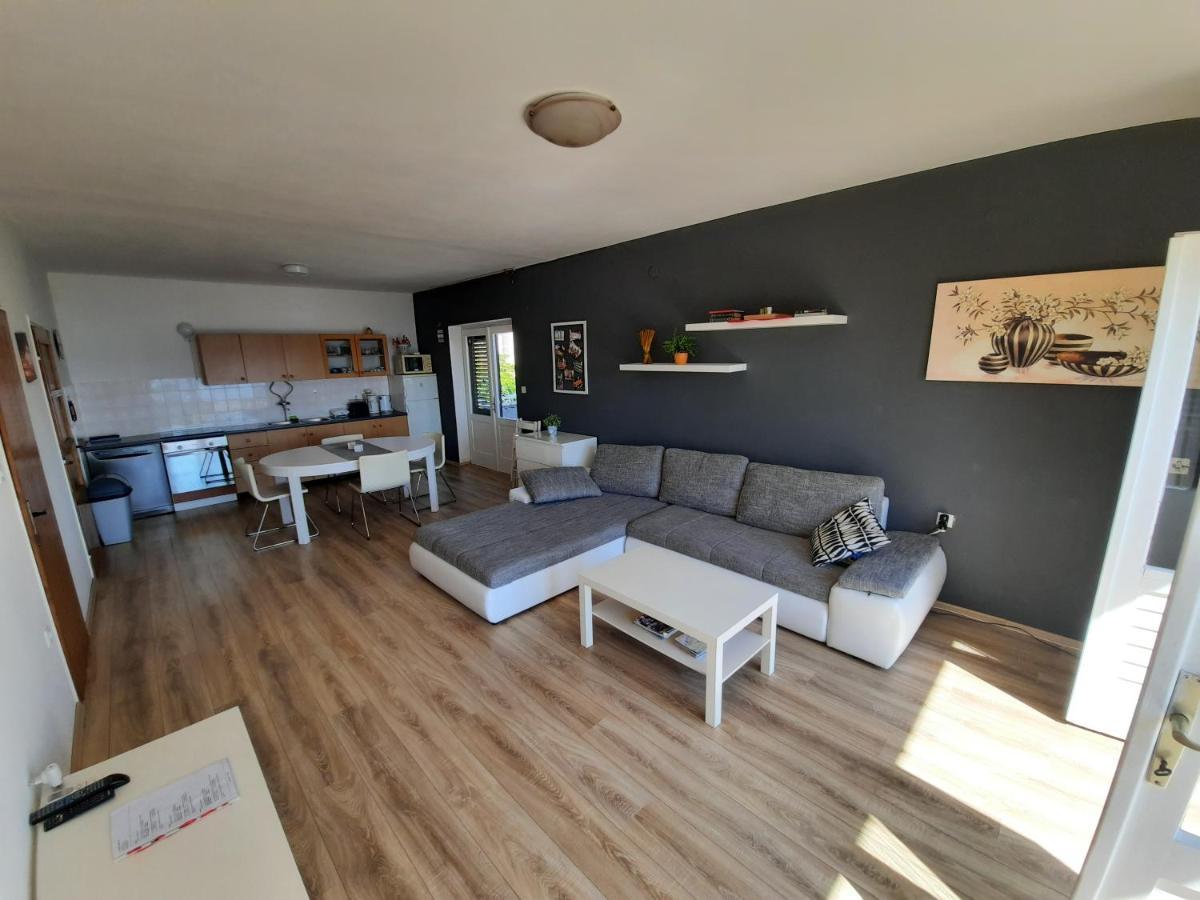 Sea View Nona Apartment Crikvenica Esterno foto
